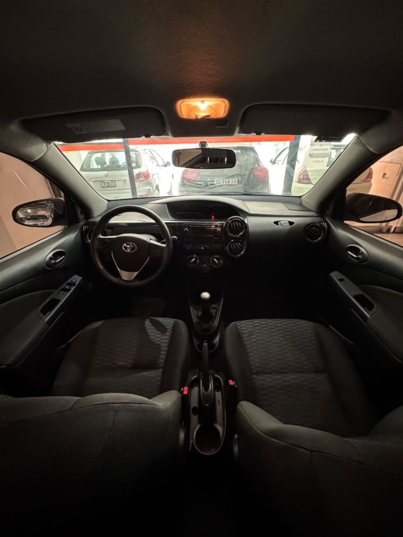 Toyota Etios Usado en Mendoza, deRuedas