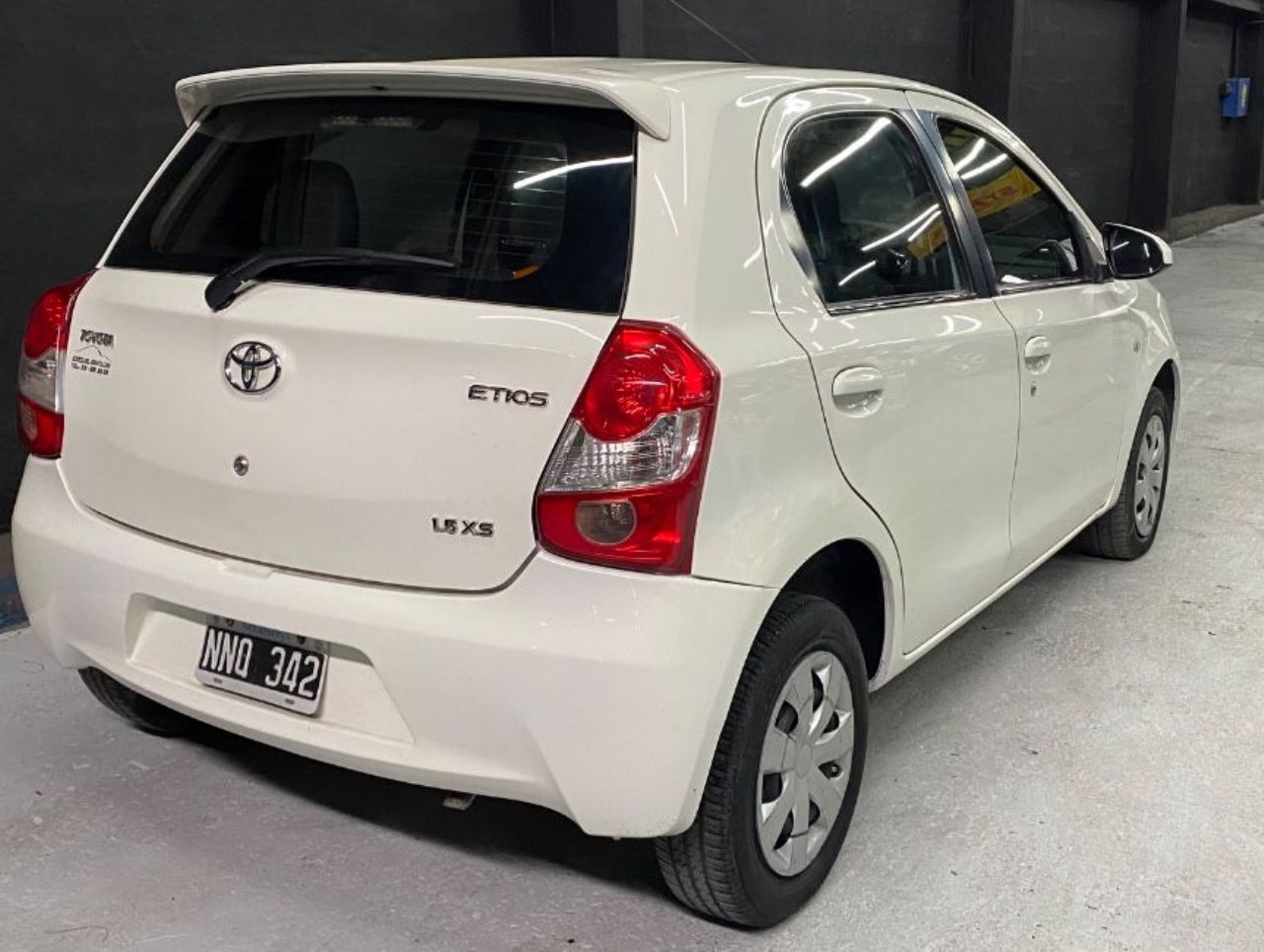 Toyota Etios Usado Financiado en Córdoba, deRuedas