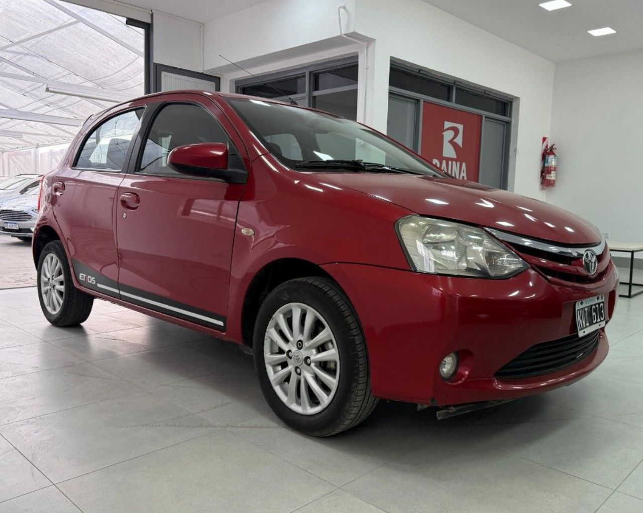 Toyota Etios Usado Financiado en Mendoza, deRuedas