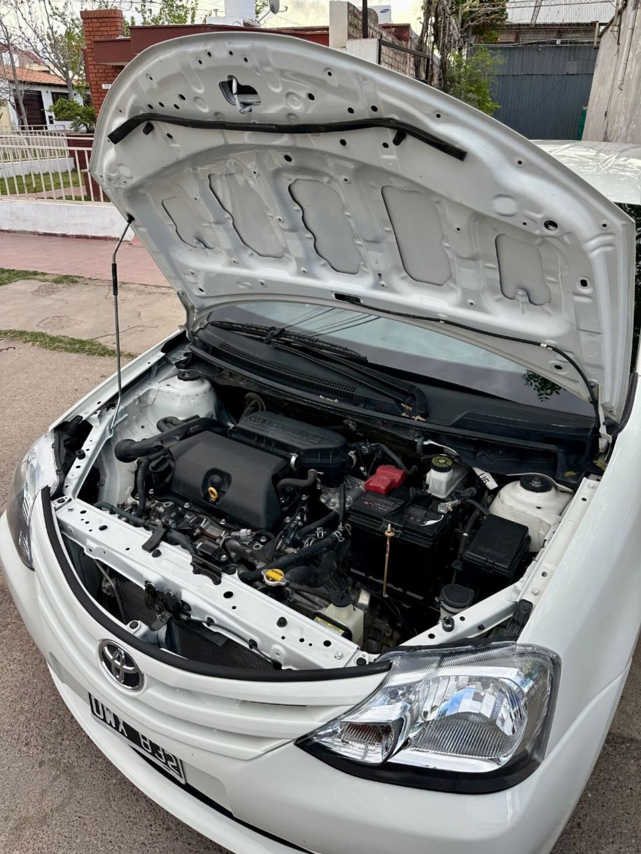 Toyota Etios Usado en Mendoza, deRuedas