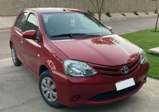 Toyota Etios Usado en Mendoza