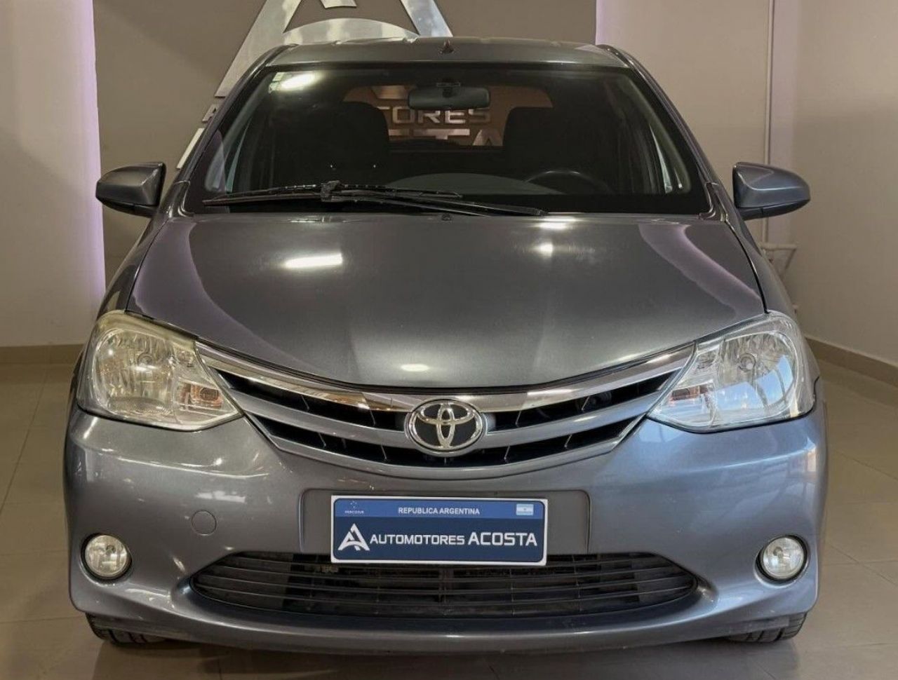 Toyota Etios Usado Financiado en San Juan, deRuedas