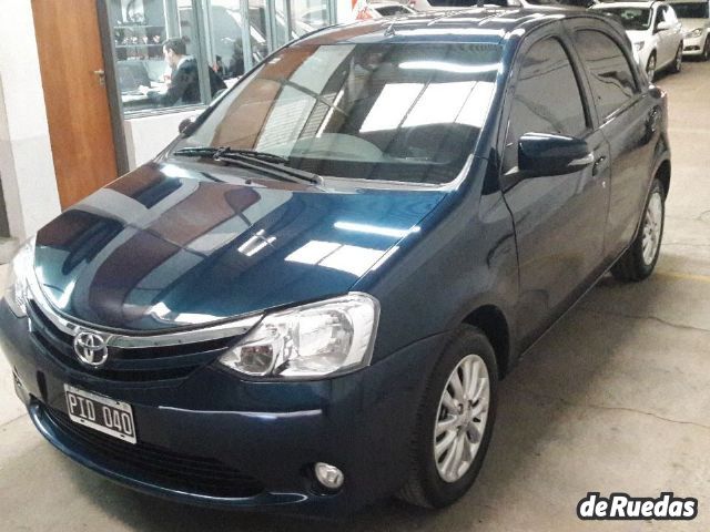 Toyota Etios Usado en Mendoza, deRuedas