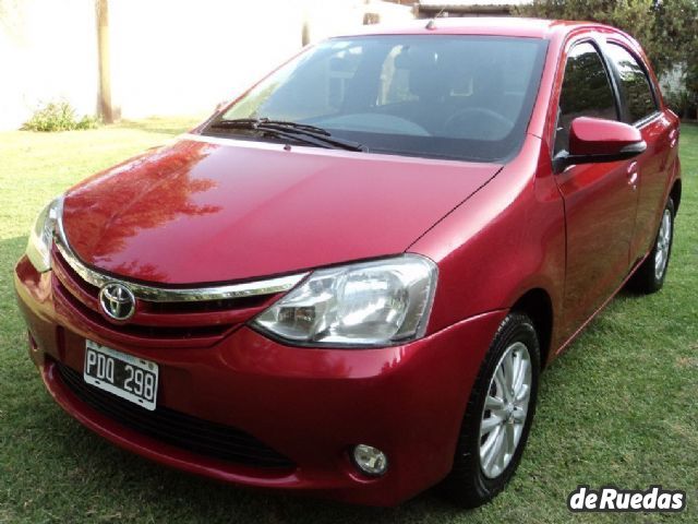 Toyota Etios Usado en Mendoza, deRuedas