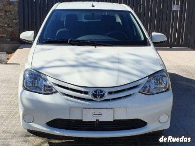 Toyota Etios Usado en Mendoza, deRuedas