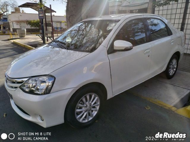 Toyota Etios Usado en Mendoza, deRuedas