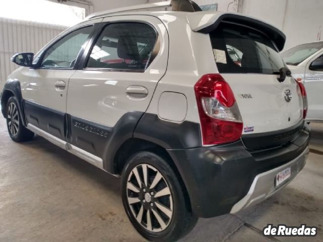 Toyota Etios Usado en Mendoza, deRuedas