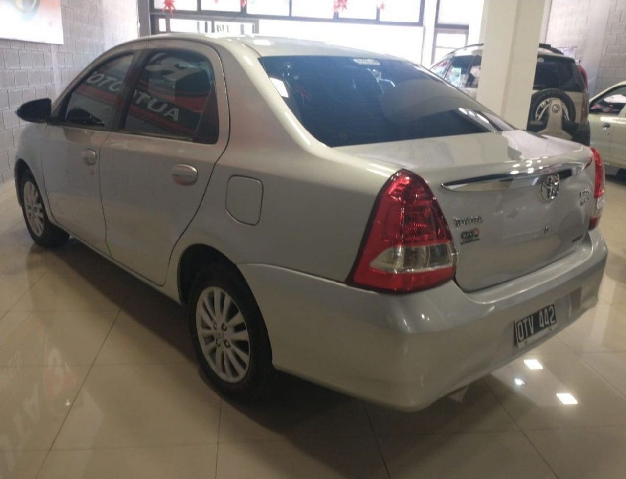 Toyota Etios Usado en Córdoba, deRuedas