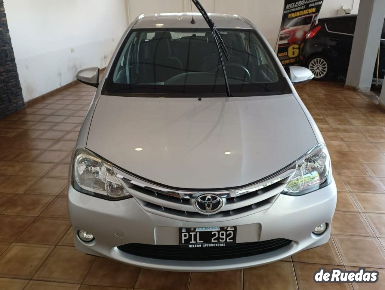 Toyota Etios Usado en Mendoza, deRuedas