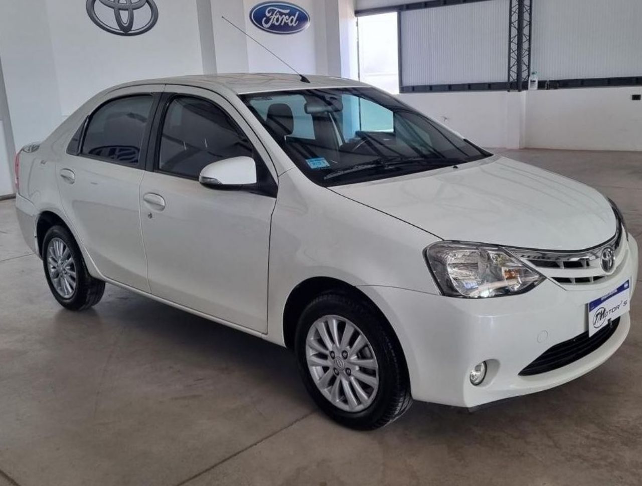 Toyota Etios Usado en Mendoza, deRuedas