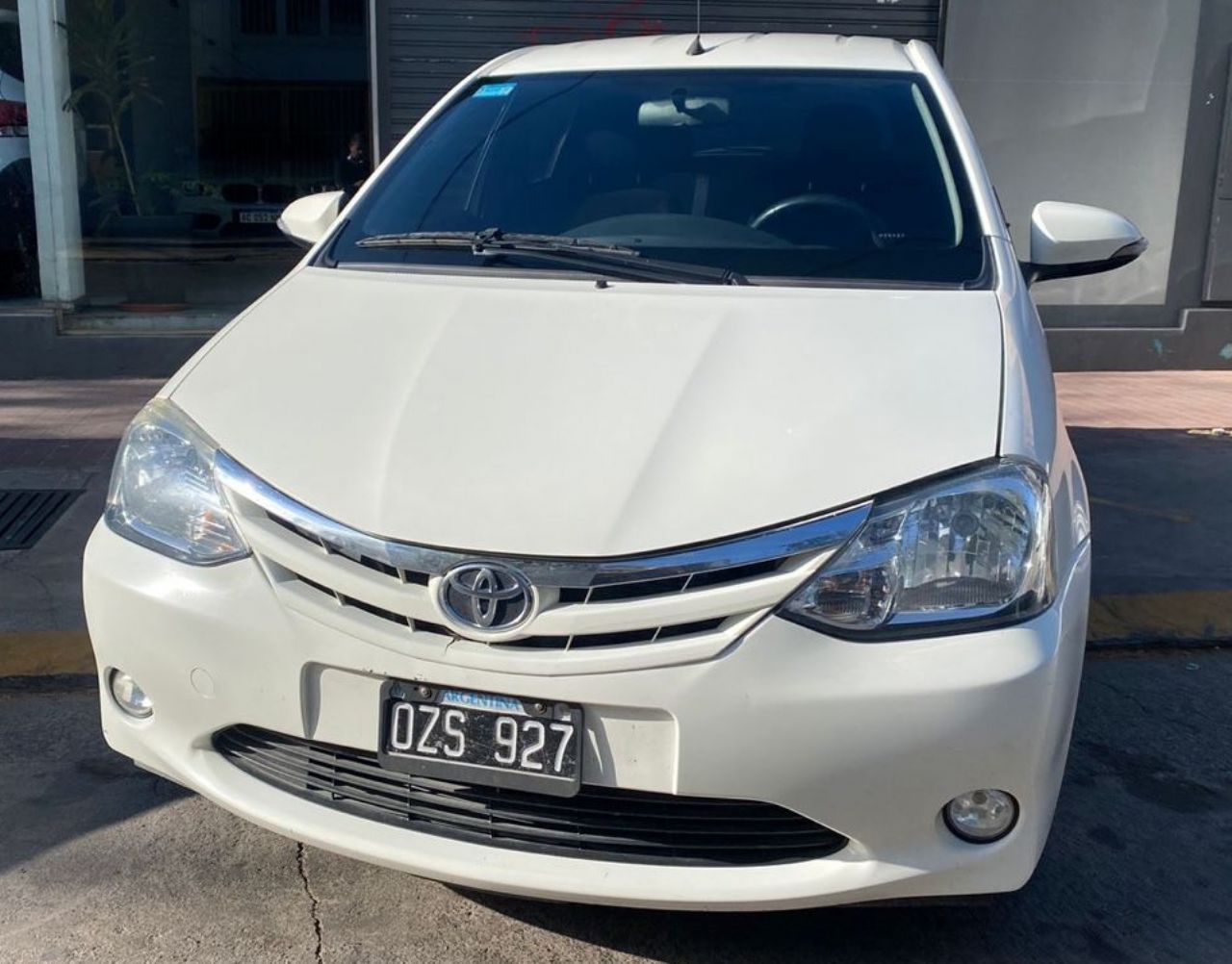 Toyota Etios Usado en Mendoza, deRuedas