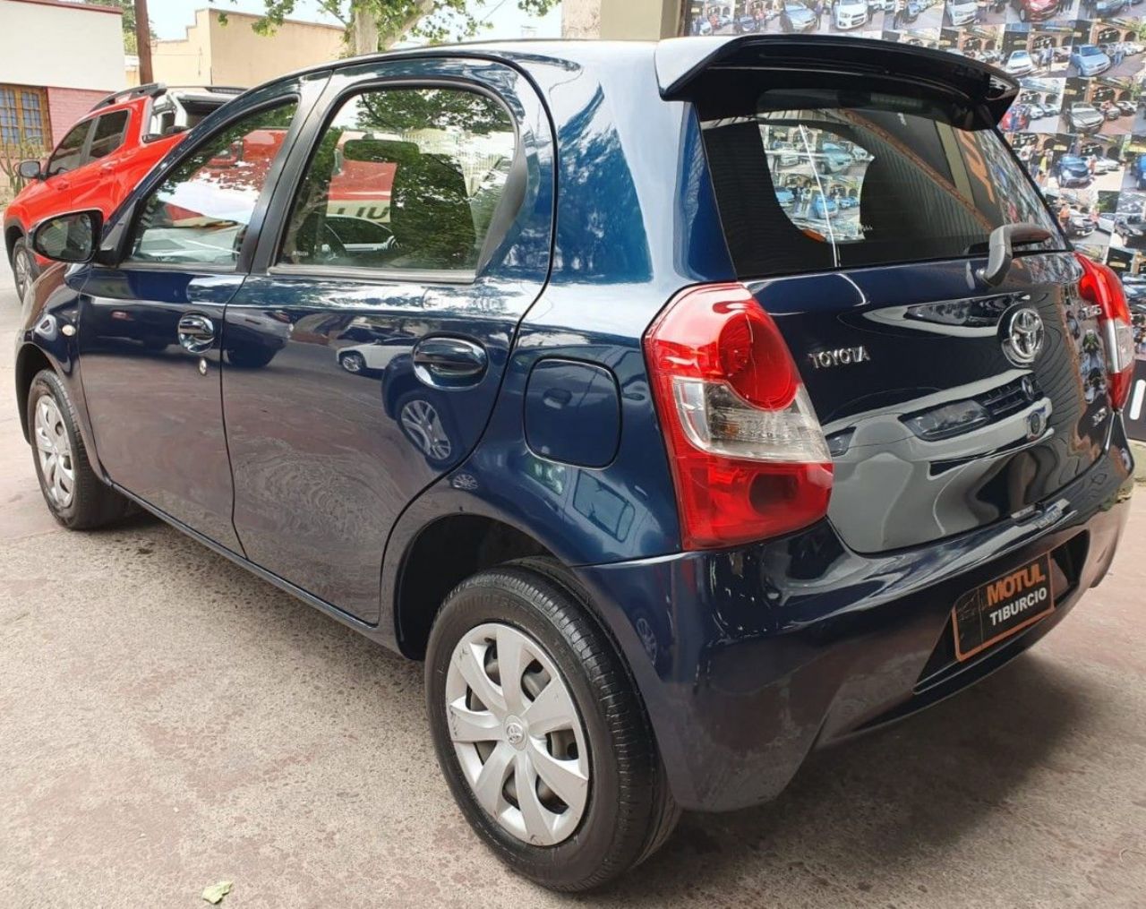 Toyota Etios Usado en Mendoza, deRuedas