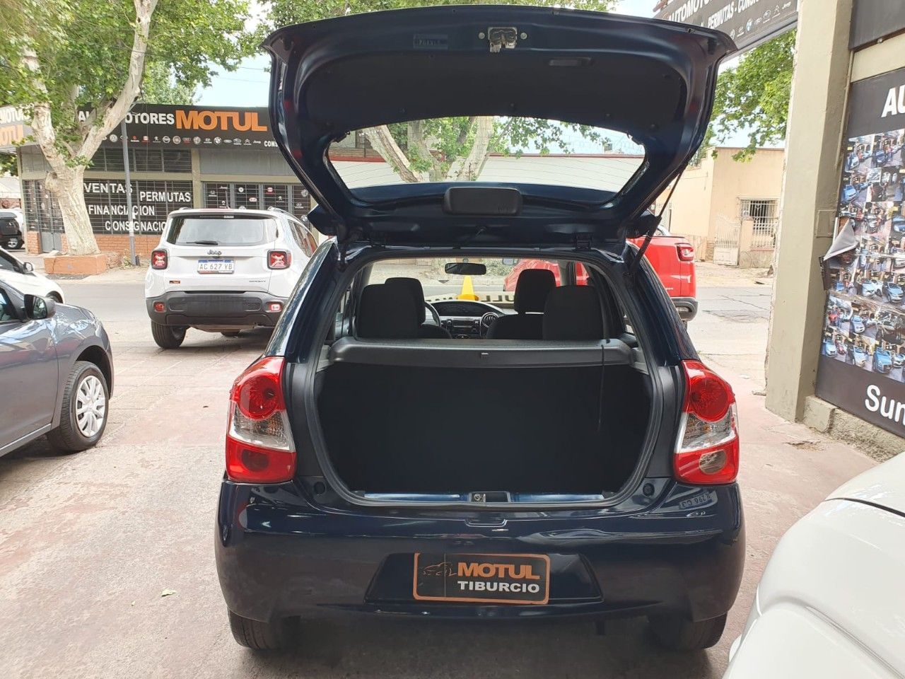 Toyota Etios Usado en Mendoza, deRuedas