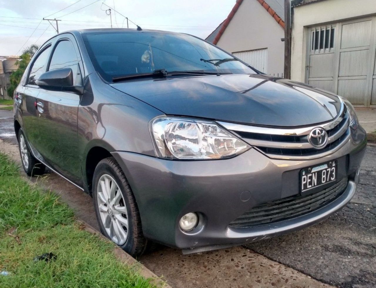 Toyota Etios Usado en Entre Ríos, deRuedas