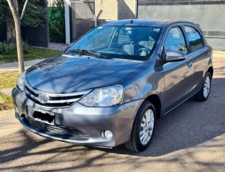 Toyota Etios Usado en Mendoza