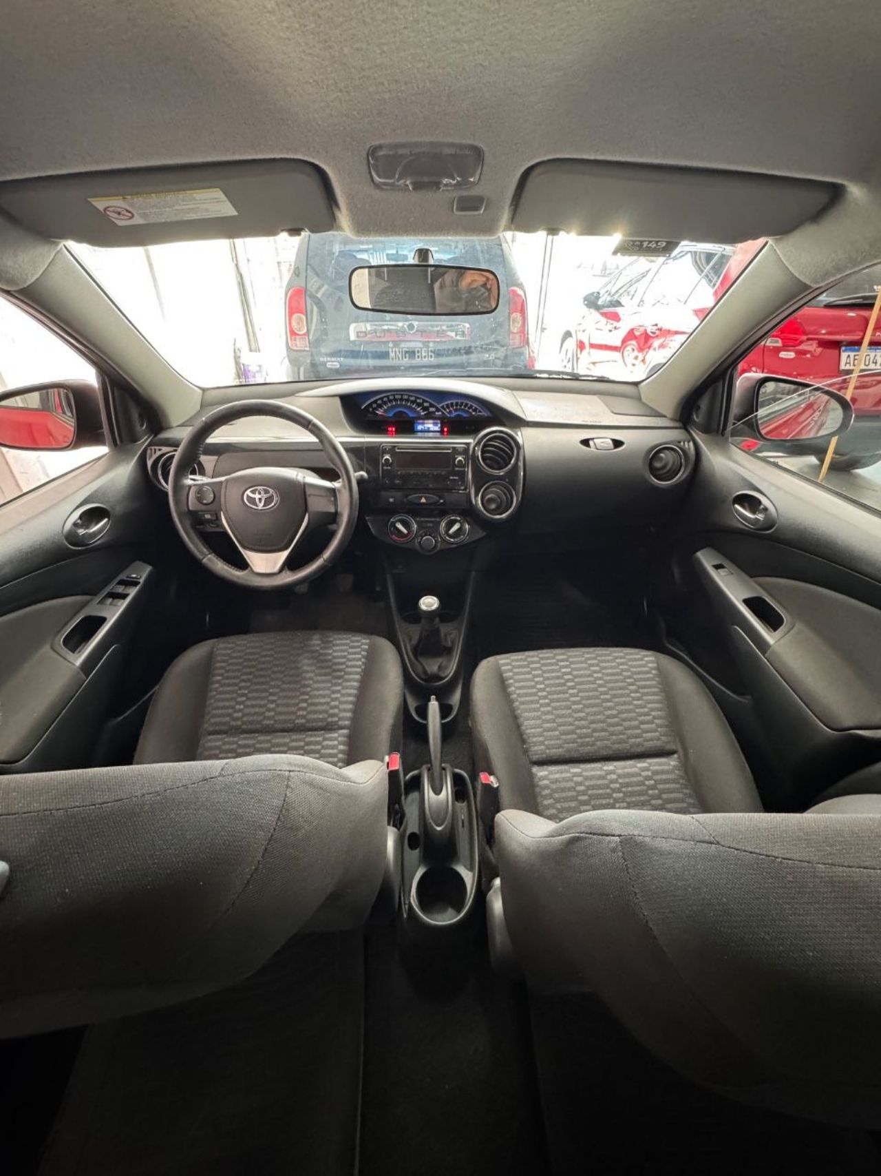 Toyota Etios Usado en Mendoza, deRuedas