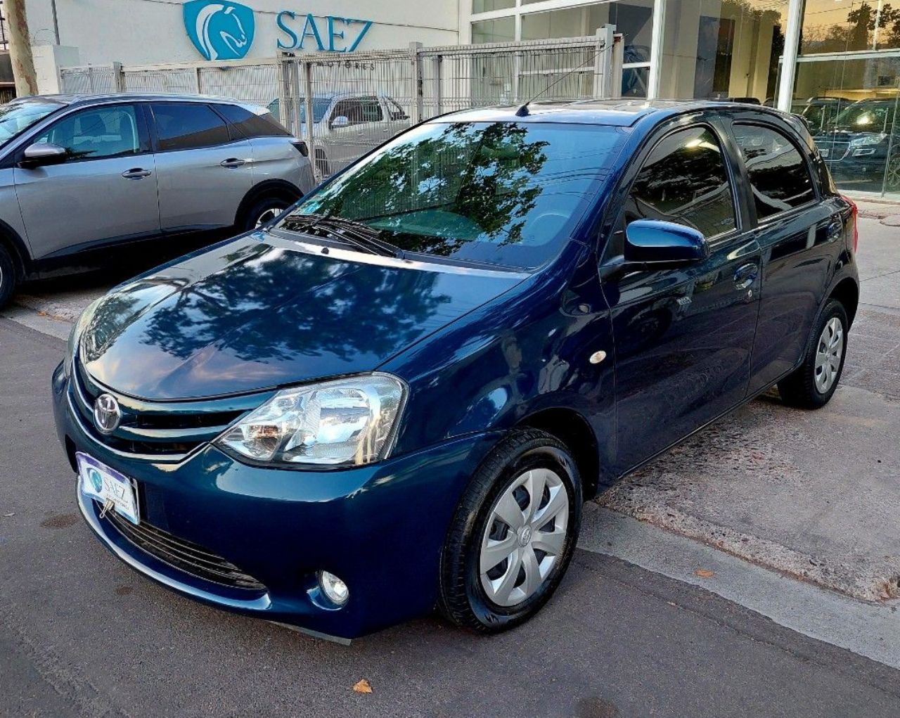Toyota Etios Usado en Mendoza, deRuedas