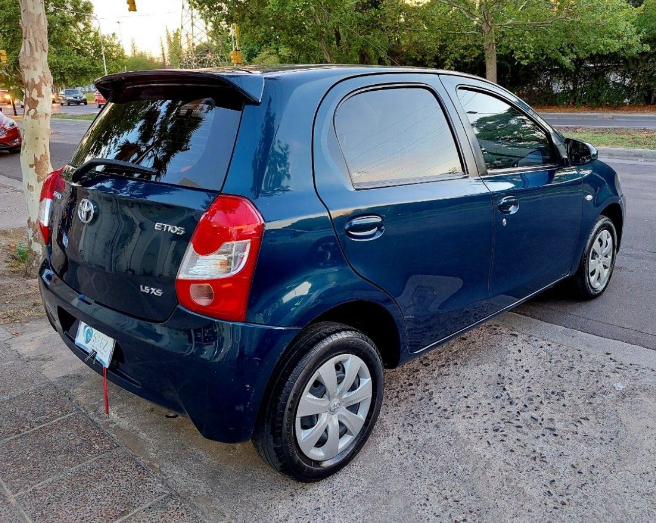 Toyota Etios Usado en Mendoza, deRuedas