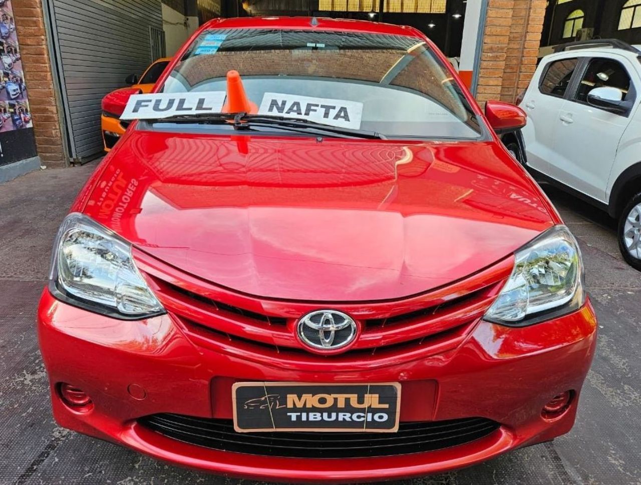 Toyota Etios Usado en Mendoza, deRuedas