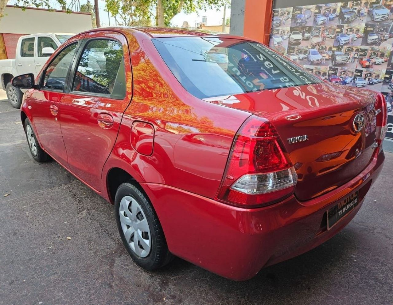 Toyota Etios Usado en Mendoza, deRuedas