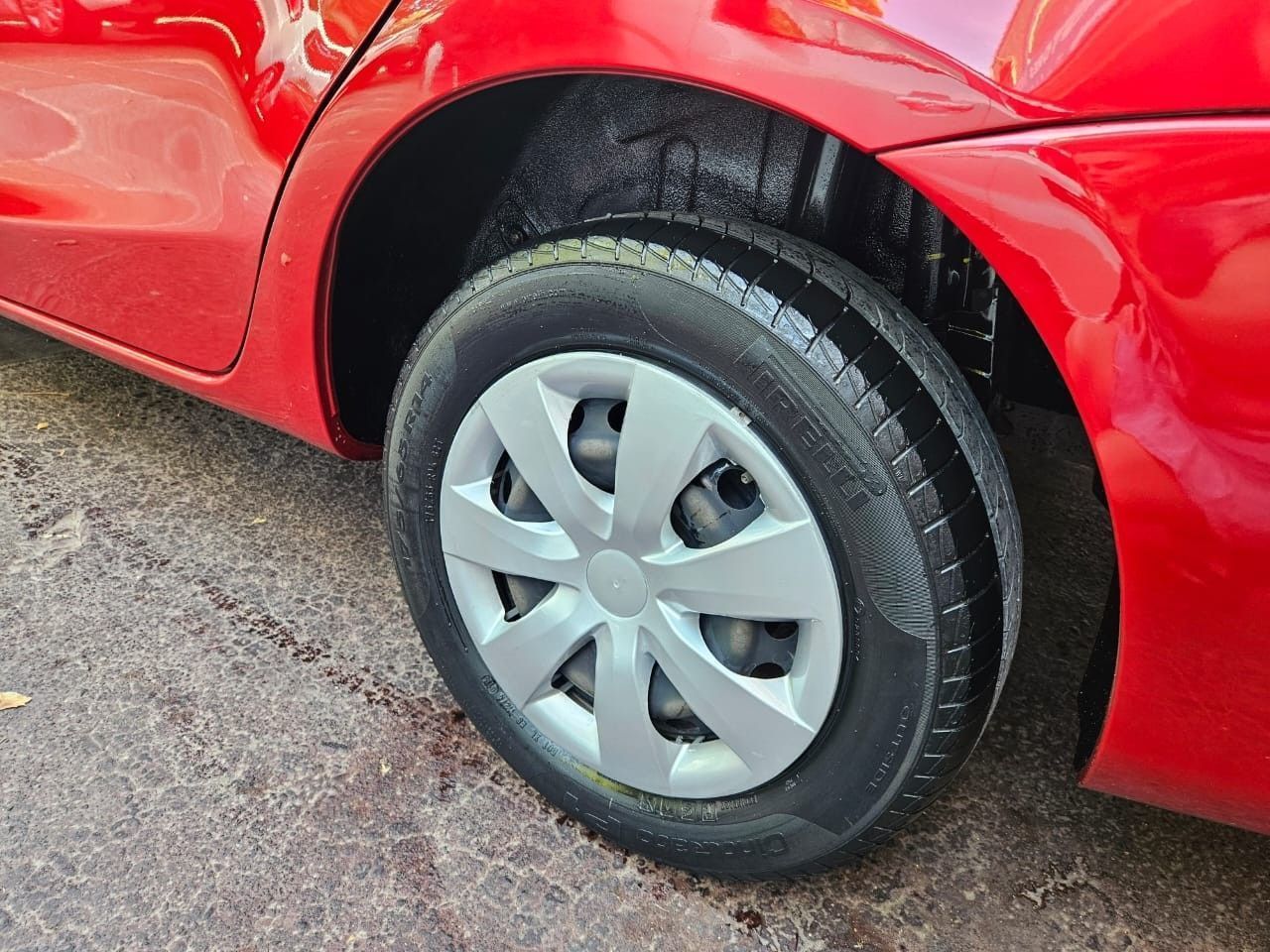 Toyota Etios Usado en Mendoza, deRuedas