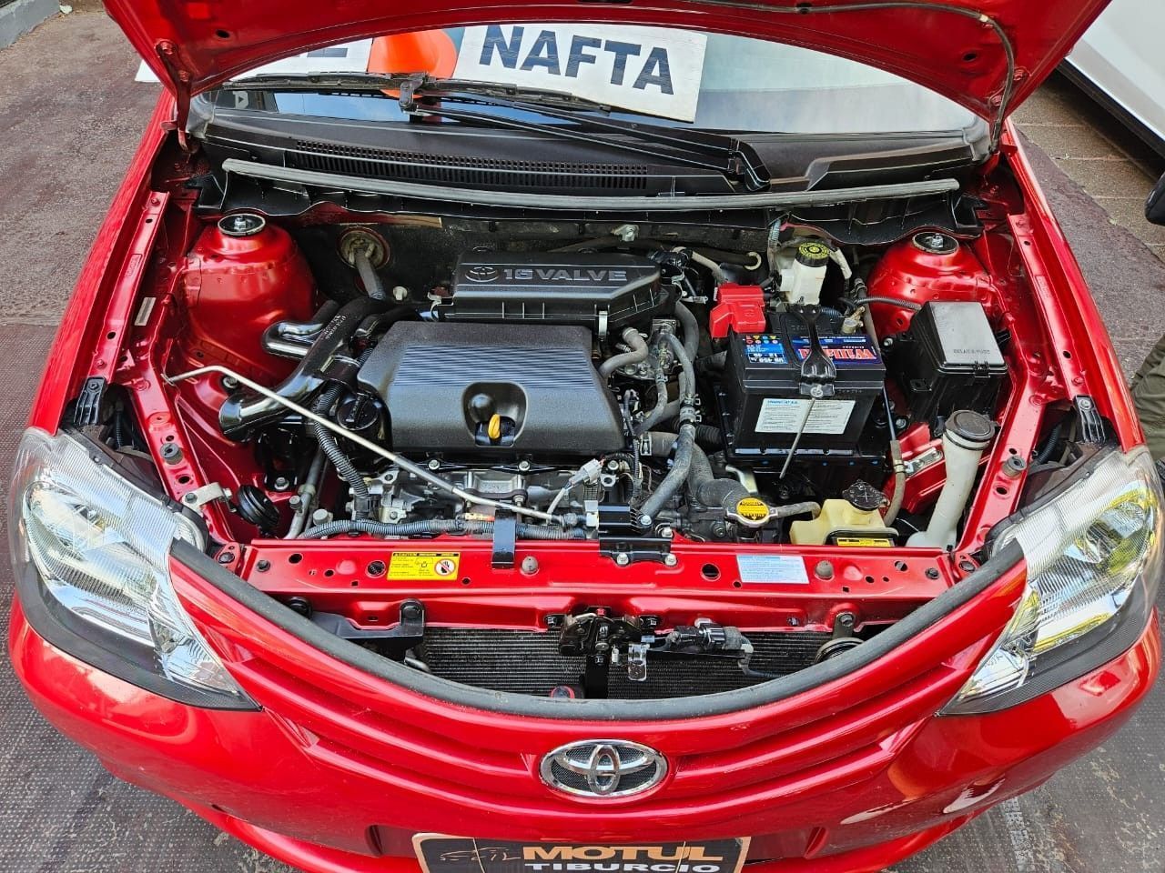 Toyota Etios Usado en Mendoza, deRuedas