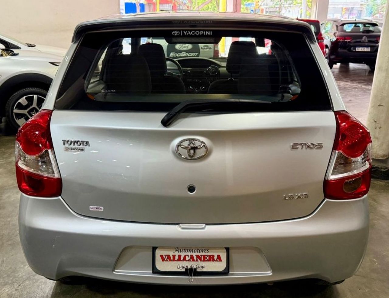 Toyota Etios Usado en Mendoza, deRuedas