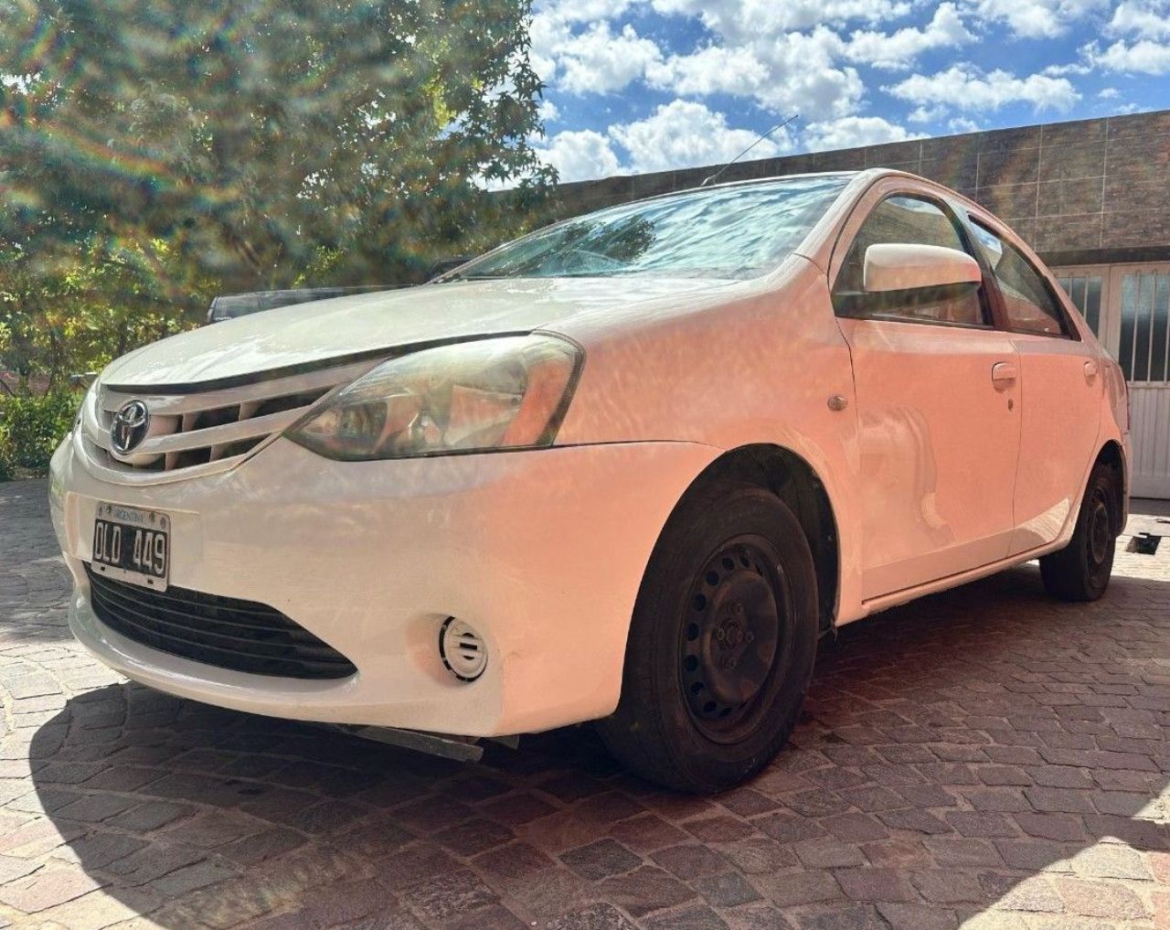Toyota Etios Usado en Mendoza, deRuedas