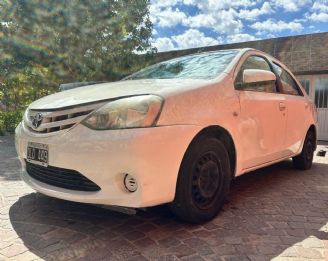 Toyota Etios Usado en Mendoza