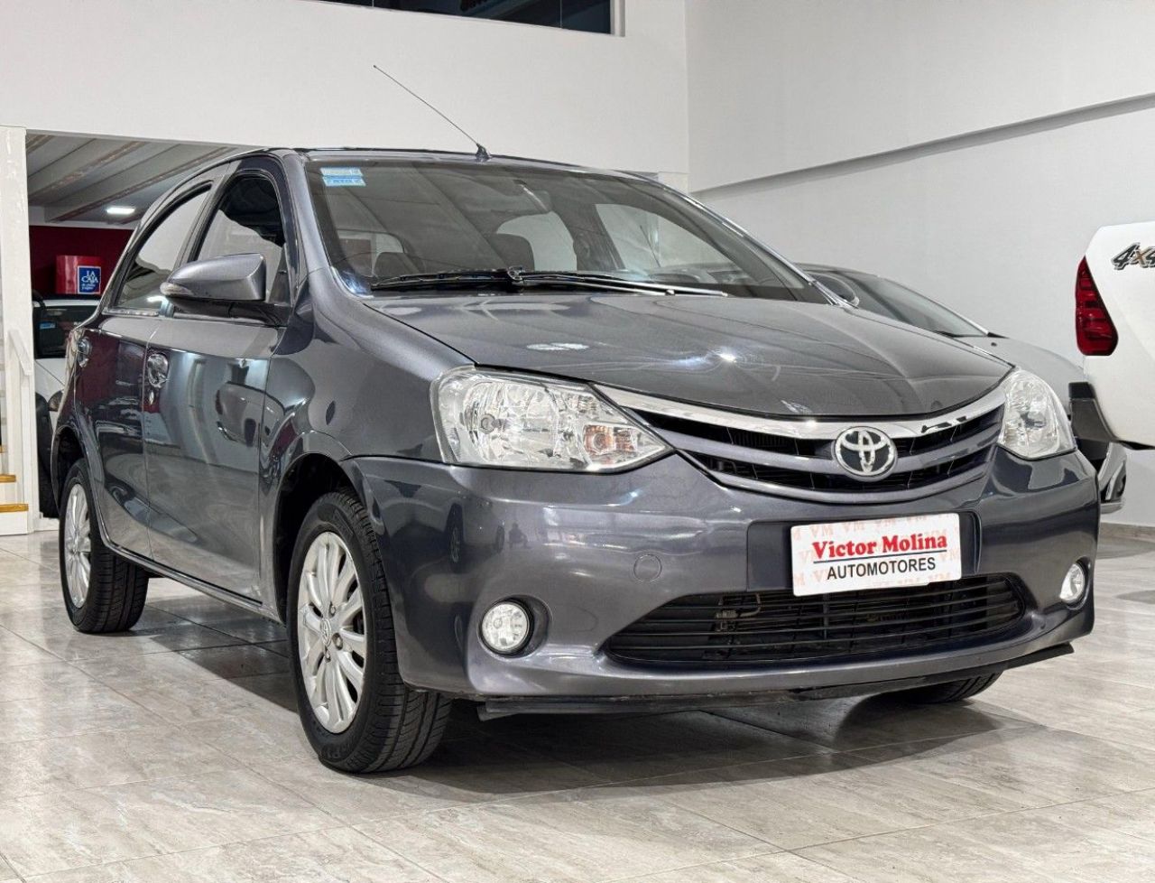 Toyota Etios Usado Financiado en San Juan, deRuedas
