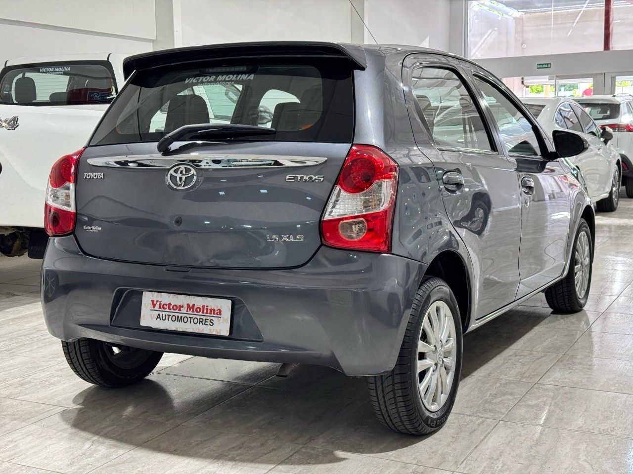 Toyota Etios Usado Financiado en San Juan, deRuedas