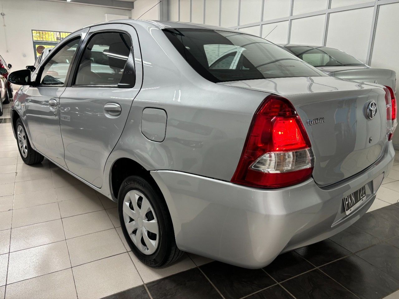 Toyota Etios Usado en Mendoza, deRuedas