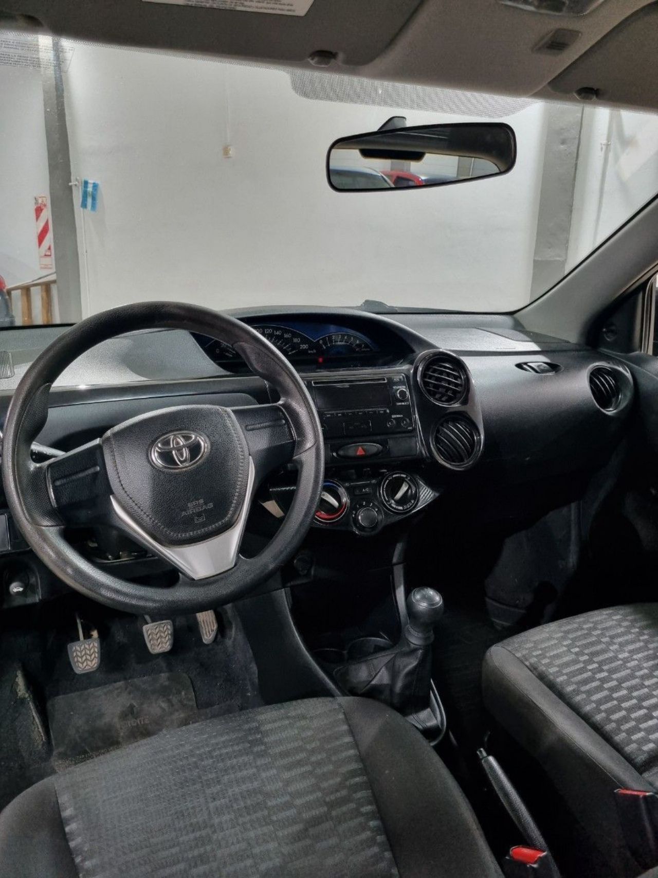 Toyota Etios Usado Financiado en San Luis, deRuedas