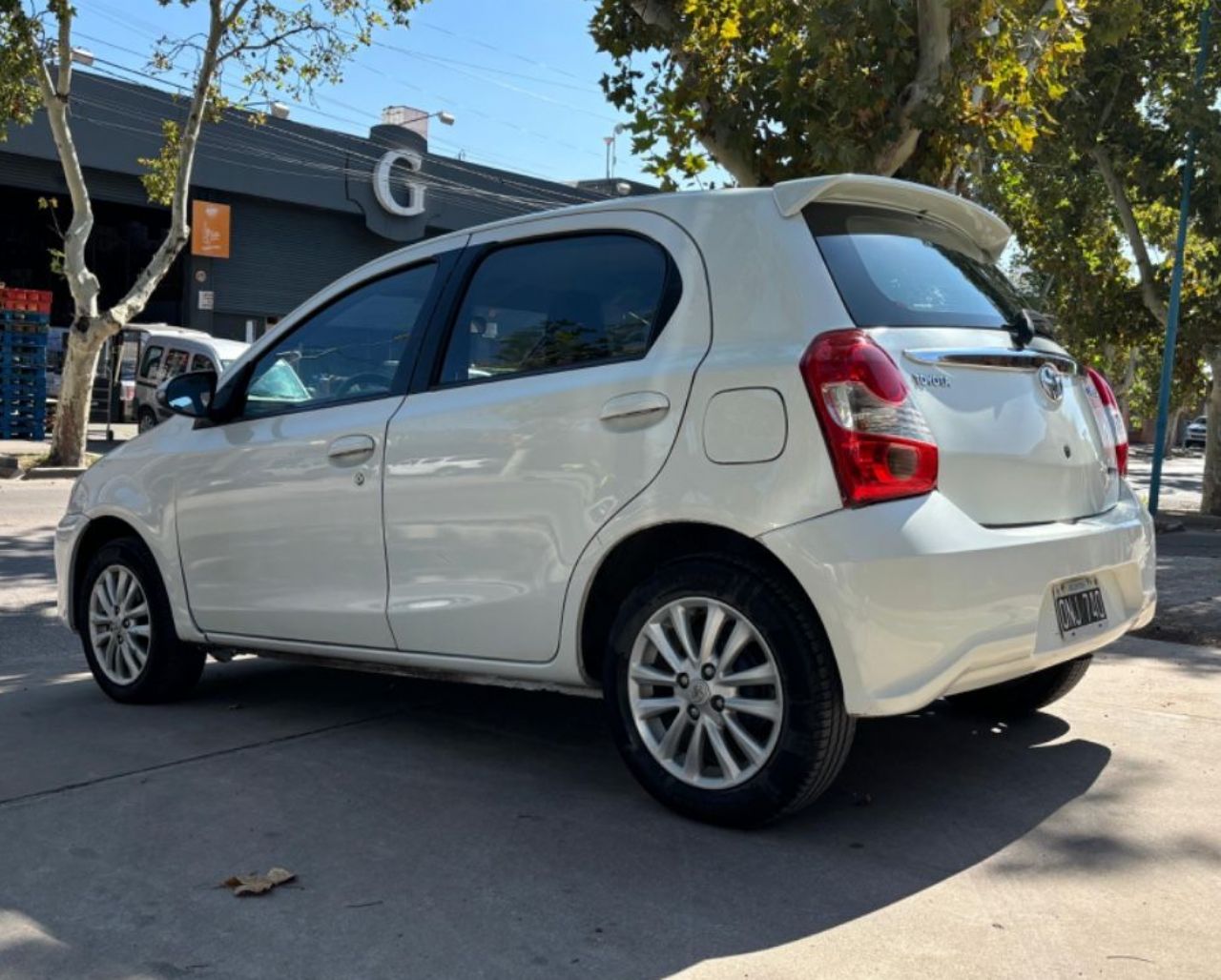 Toyota Etios Usado en Mendoza, deRuedas