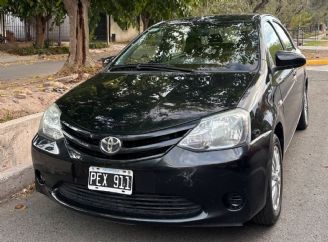 Toyota Etios Usado en Mendoza Financiado