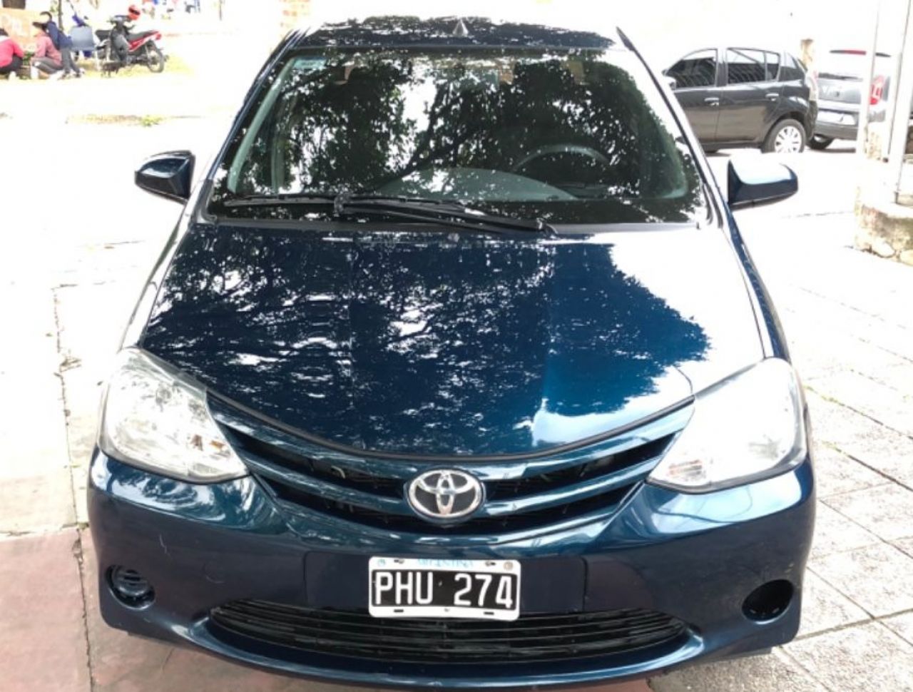 Toyota Etios Usado en Salta, deRuedas