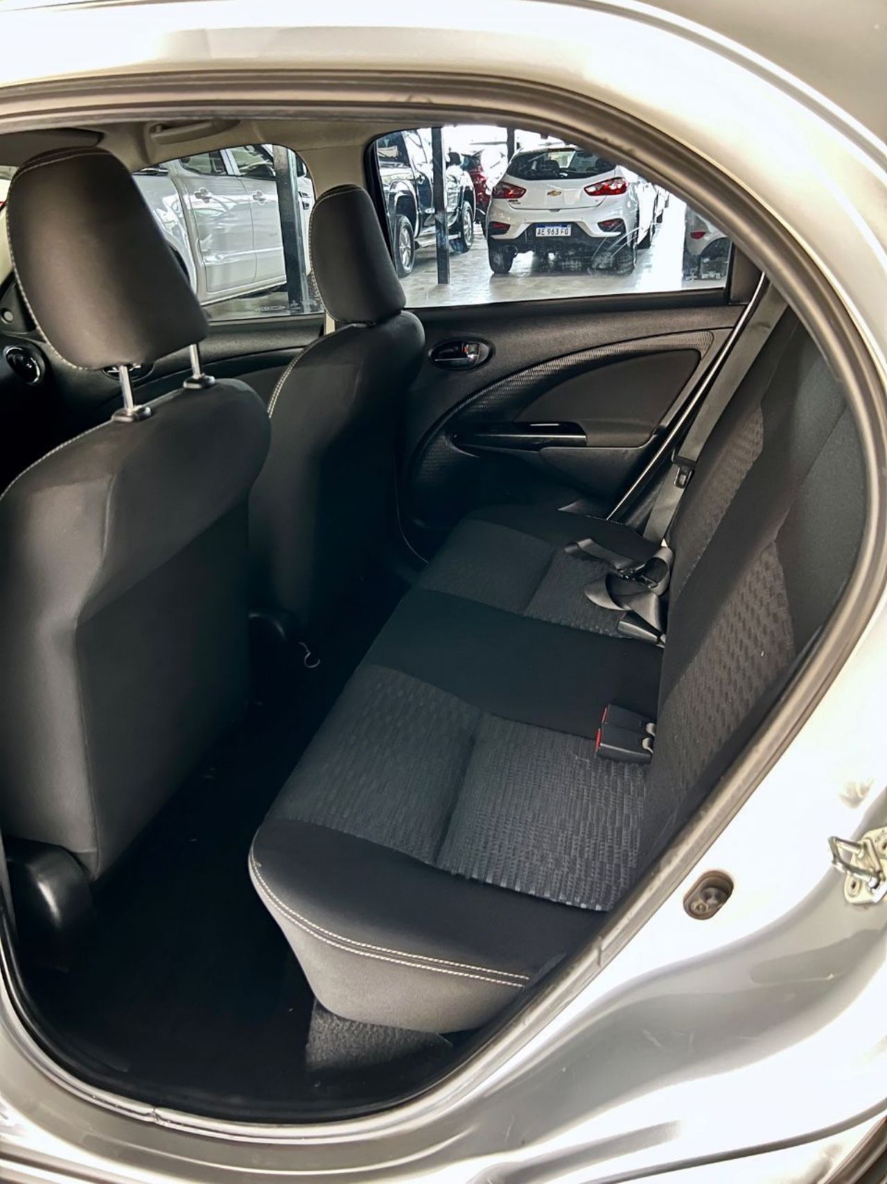 Toyota Etios Usado Financiado en Córdoba, deRuedas