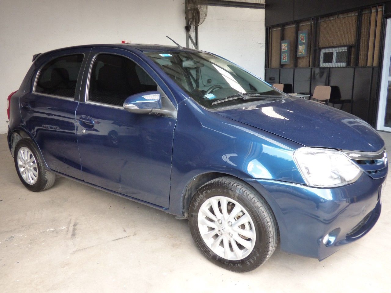 Toyota Etios Usado Financiado en Córdoba, deRuedas