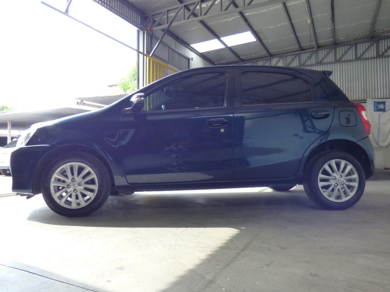 Toyota Etios Usado Financiado en Córdoba, deRuedas