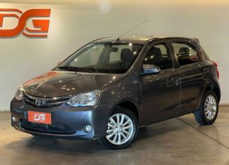 Toyota Etios Usado en Córdoba Financiado