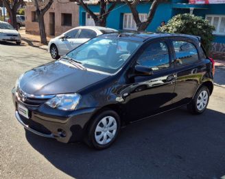 Toyota Etios Usado en Mendoza