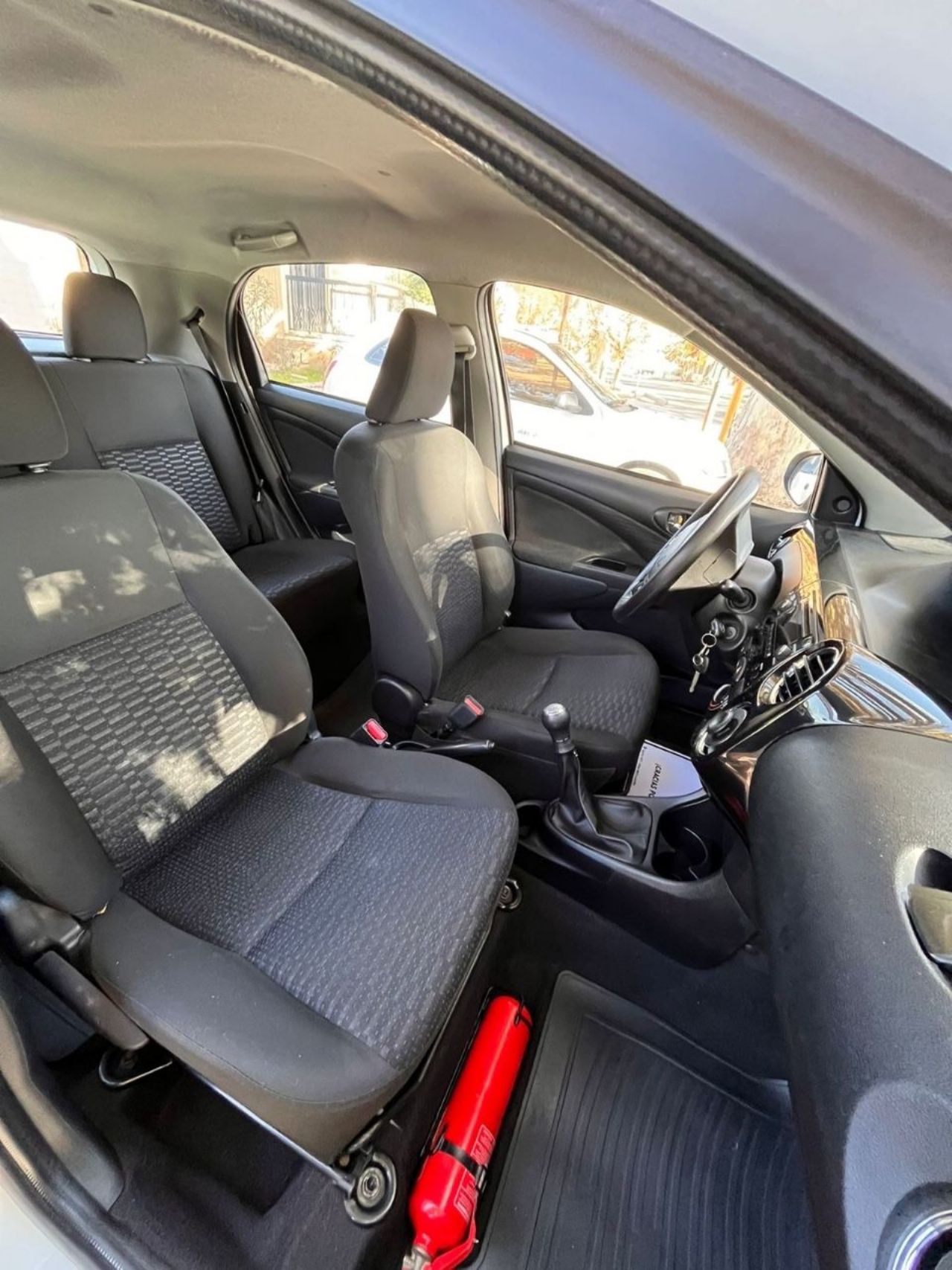Toyota Etios Usado en Mendoza, deRuedas