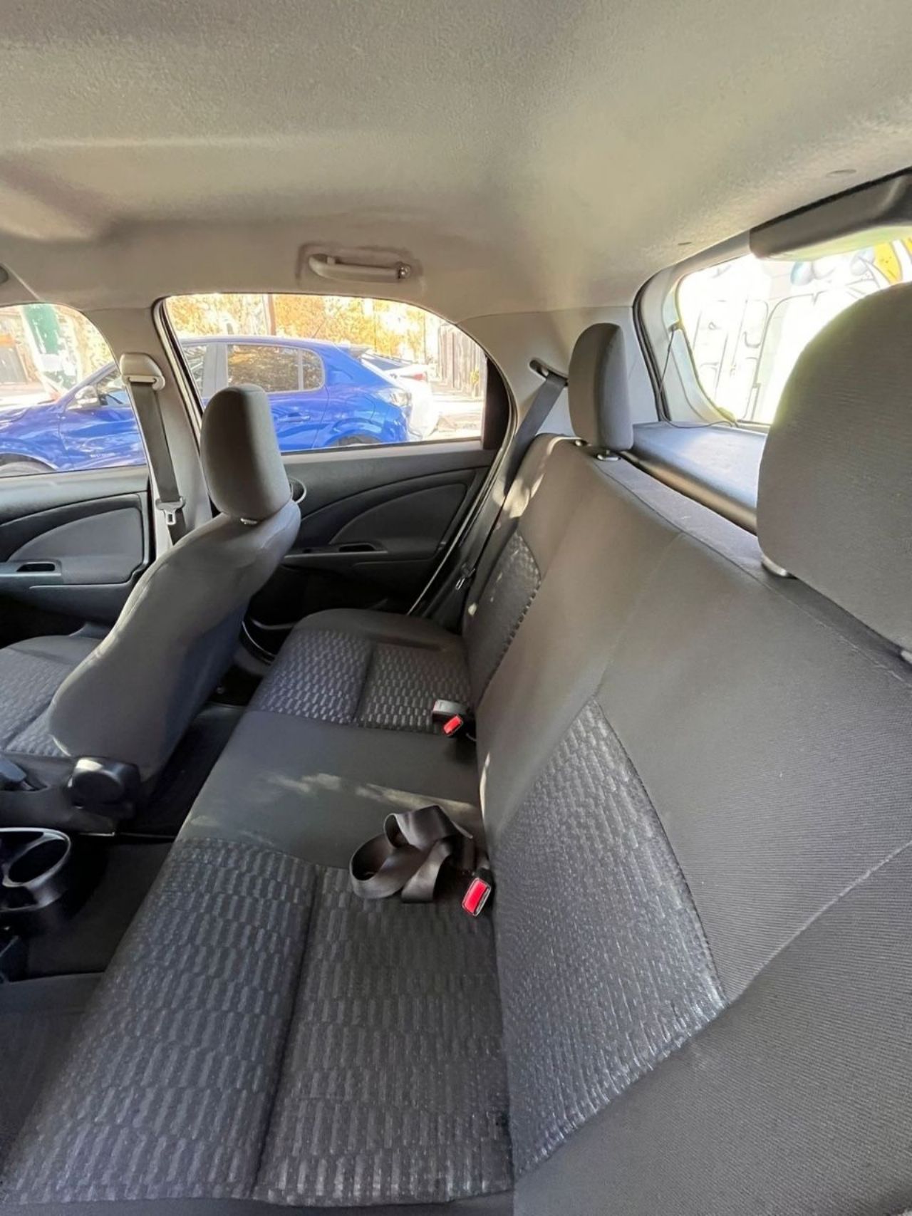 Toyota Etios Usado en Mendoza, deRuedas