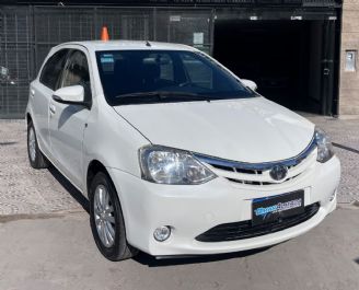 Toyota Etios Usado en Mendoza Financiado