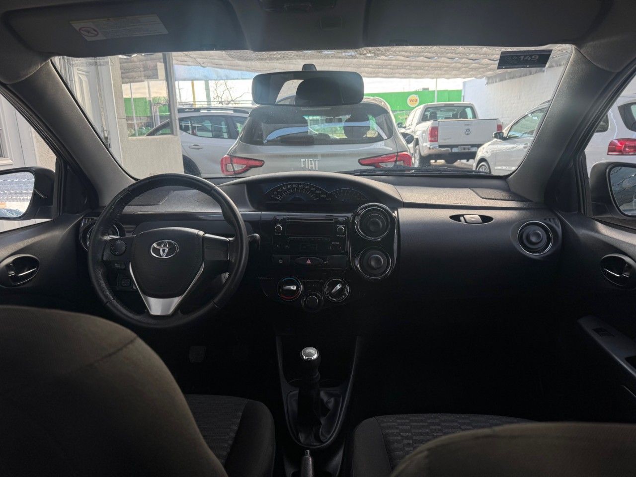 Toyota Etios Usado Financiado en Mendoza, deRuedas