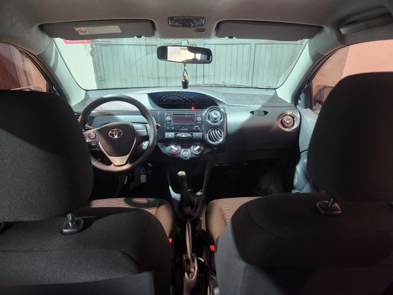 Toyota Etios Usado en Mendoza, deRuedas