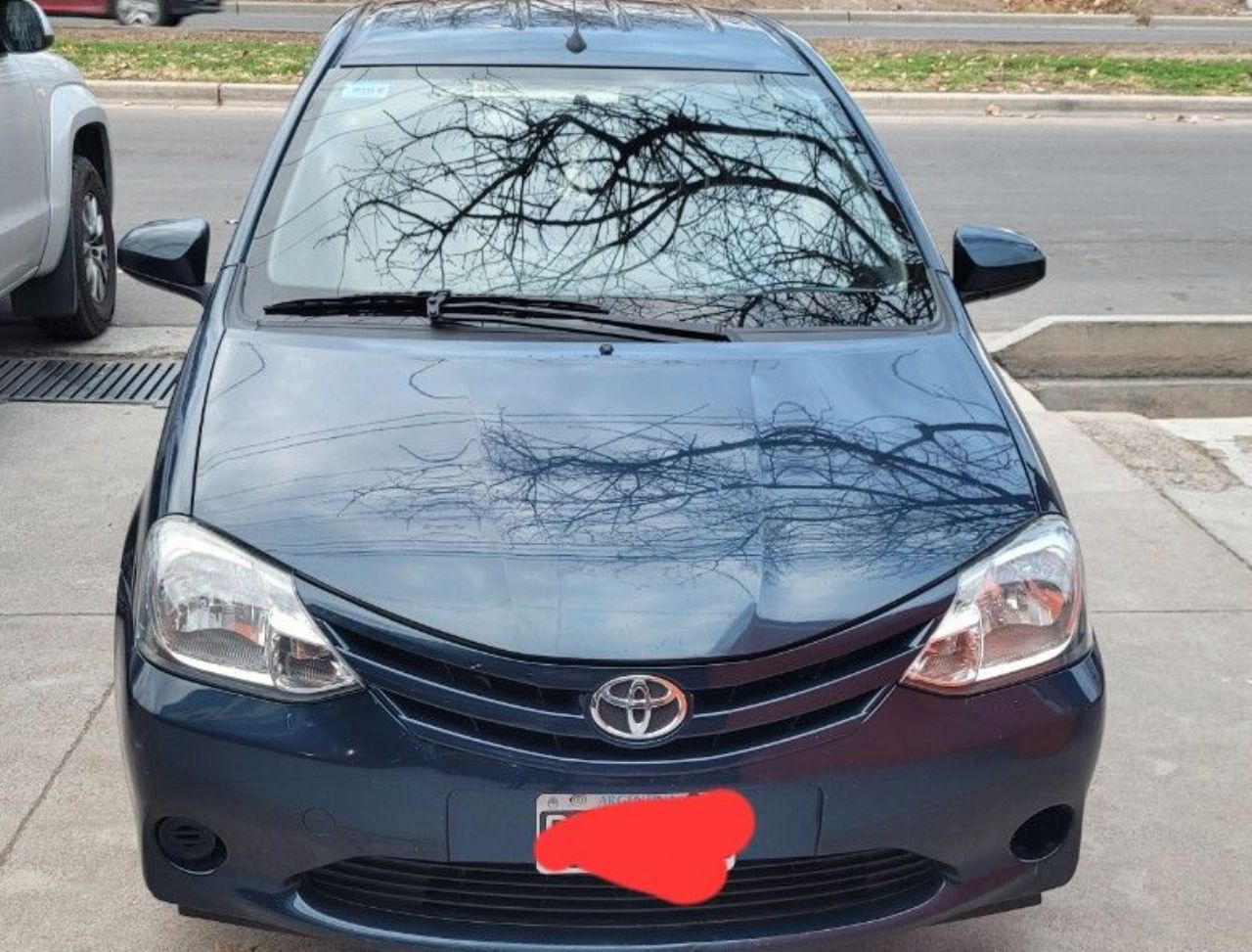 Toyota Etios Usado Financiado en Mendoza, deRuedas