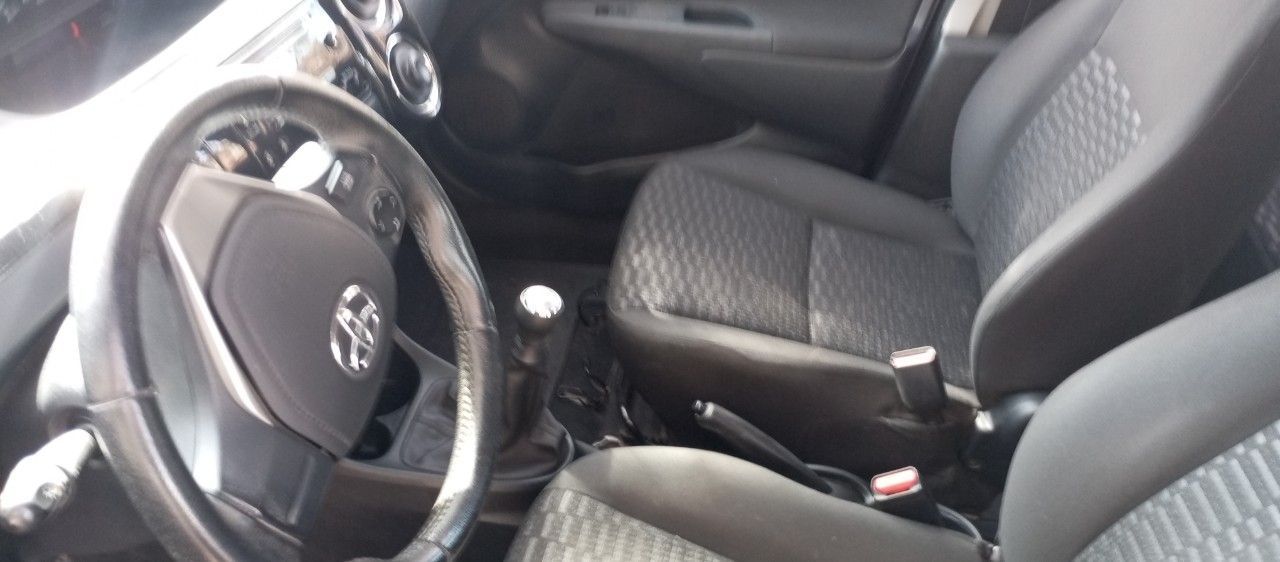 Toyota Etios Usado en Mendoza, deRuedas