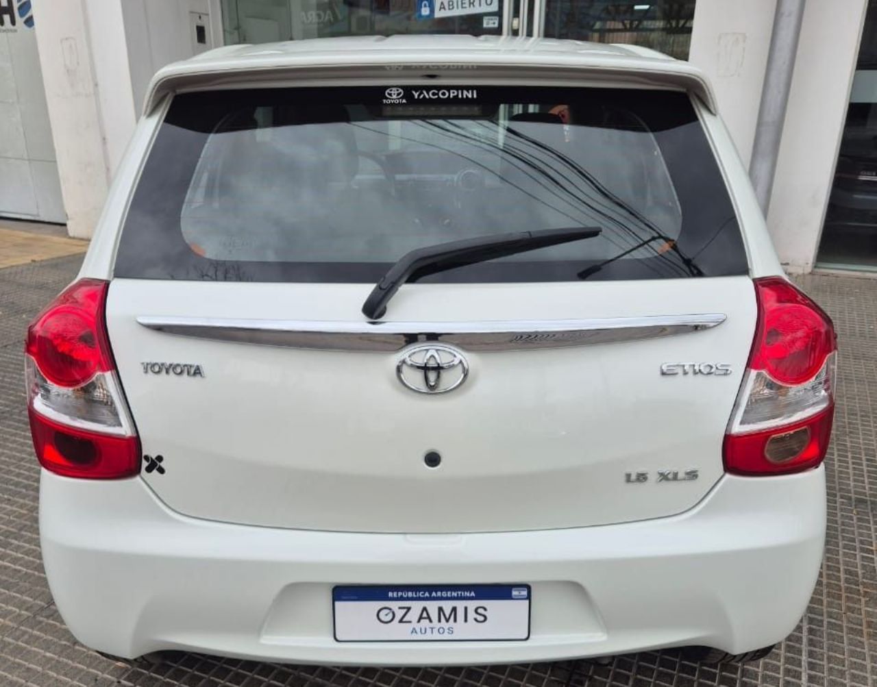 Toyota Etios Usado Financiado en Mendoza, deRuedas
