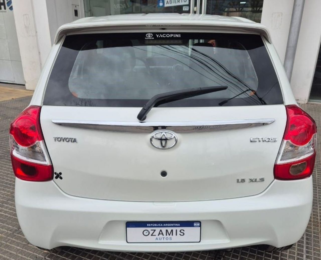 Toyota Etios Usado Financiado en Mendoza, deRuedas